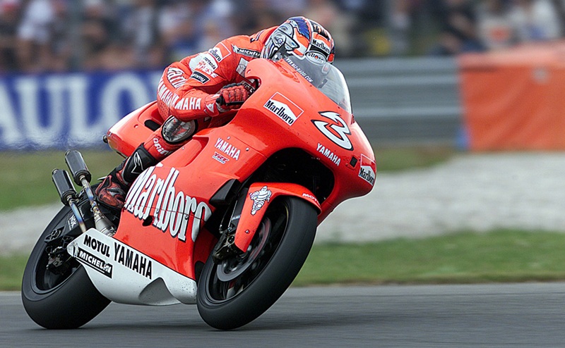 pic wpaper yzr500 0wl6 04 1024x768