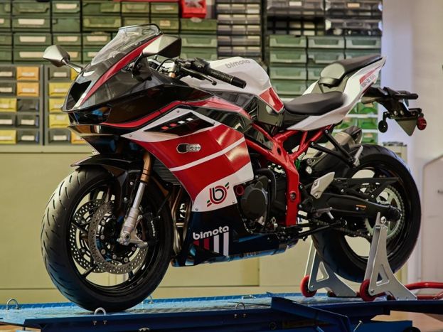 Egzotika iz klase 400: Bimota KB399