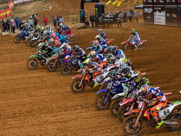 MXGP: Herlings nastavlja dominaciju, Gajseru postolje